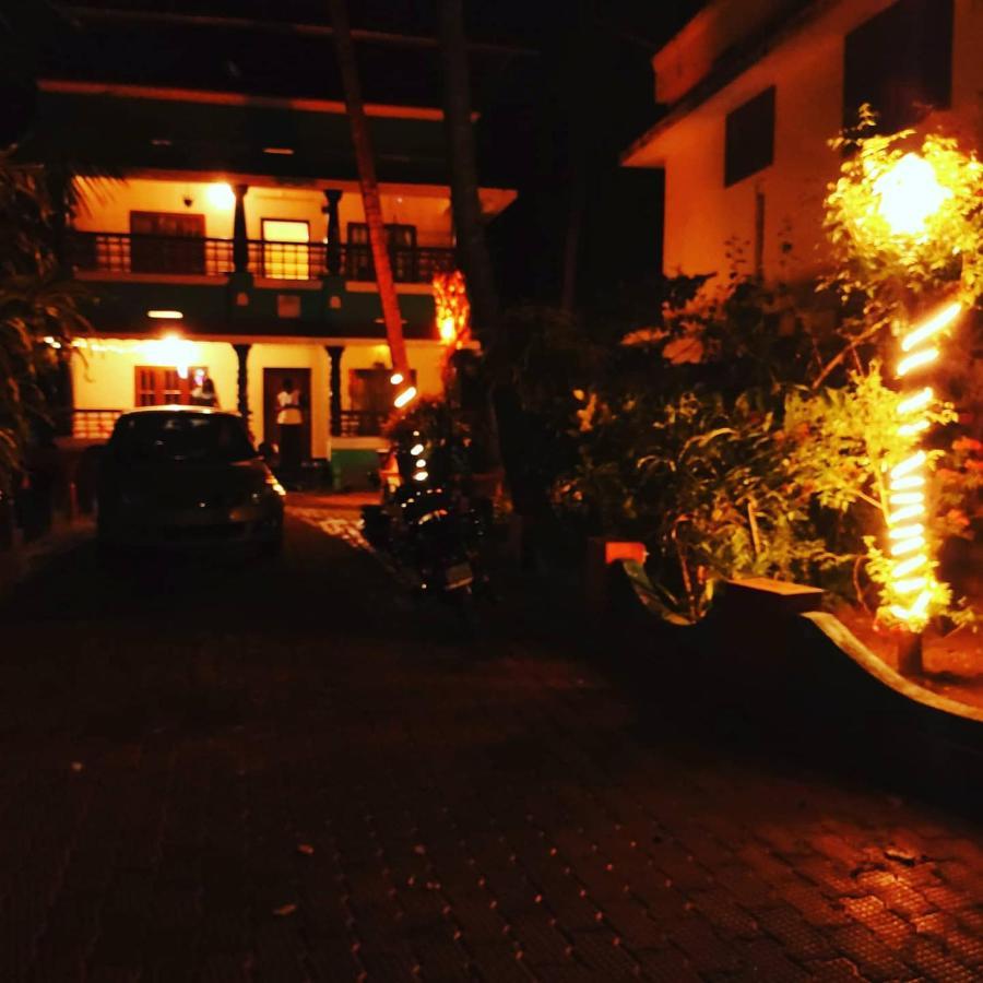 Happy Buddha Homestay Varkala Exterior foto