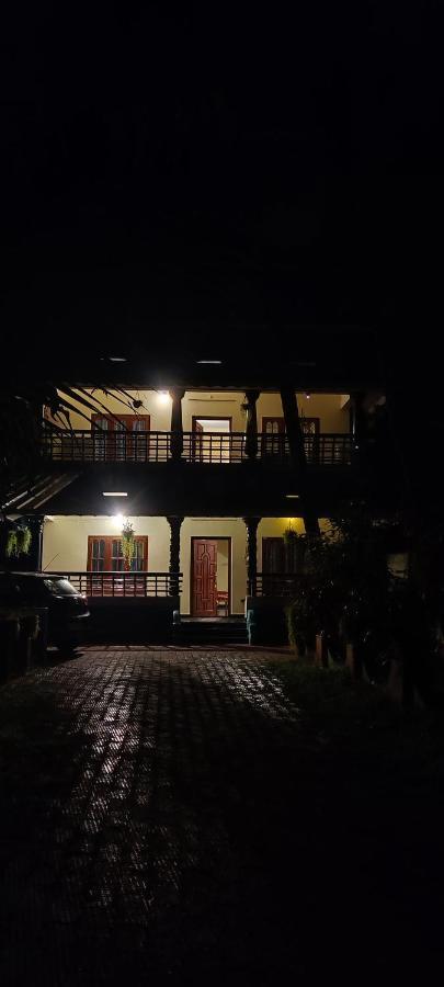 Happy Buddha Homestay Varkala Exterior foto